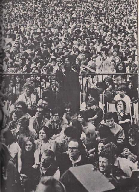 kenneth_Anger_filming_1969