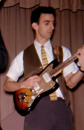 frnak_zappa_surf_guitar