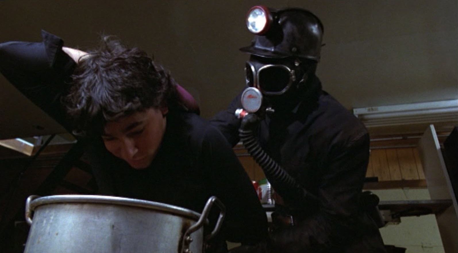 my-bloody-valentine-killer-hot-dog-boiling-water-1981